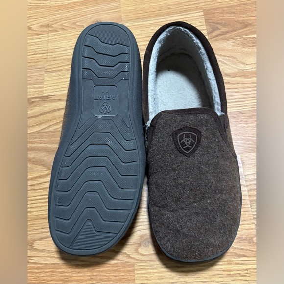 Men’s Ariat slippers size 11 brown - Picture 3 of 4